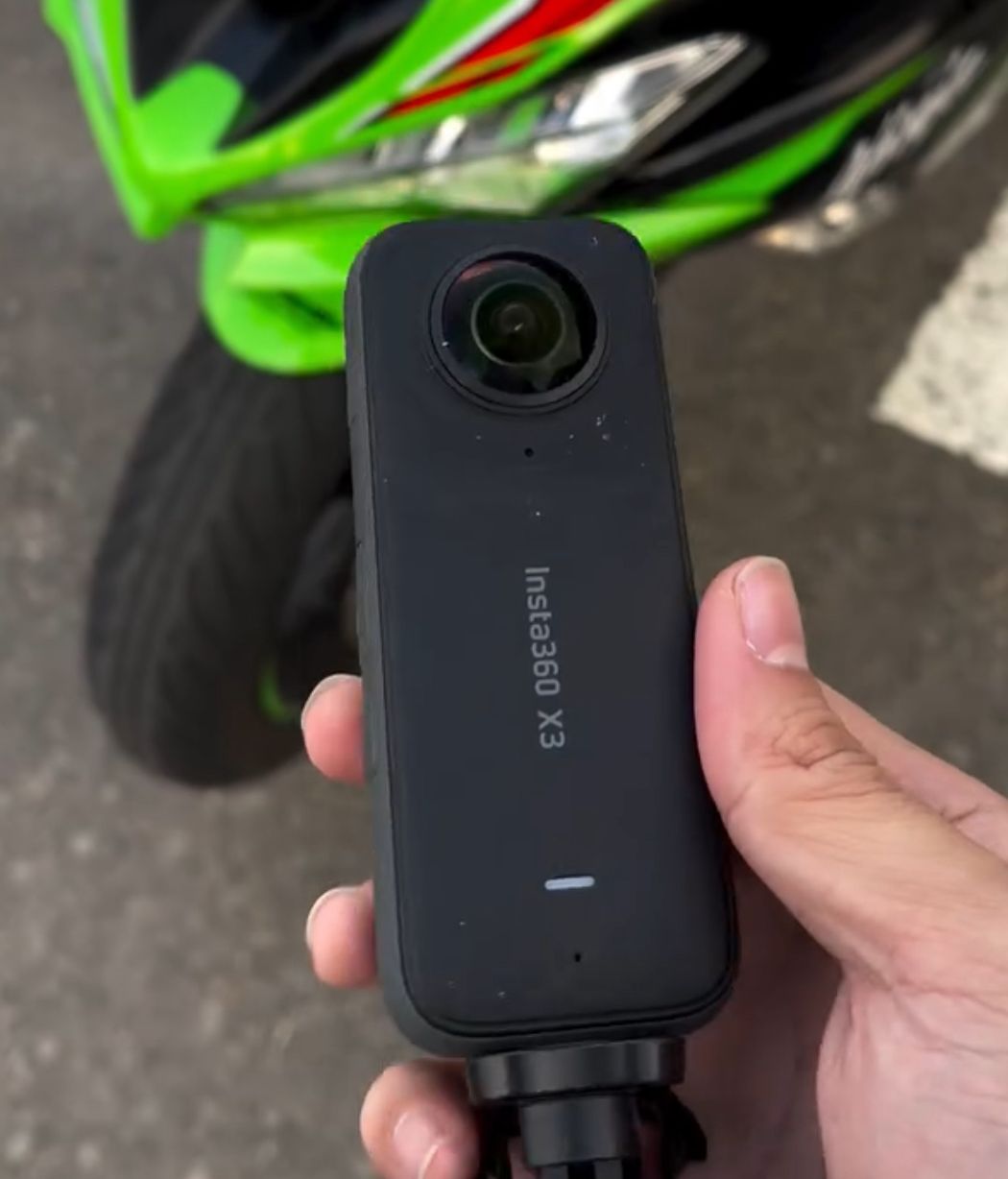 Insta360 4